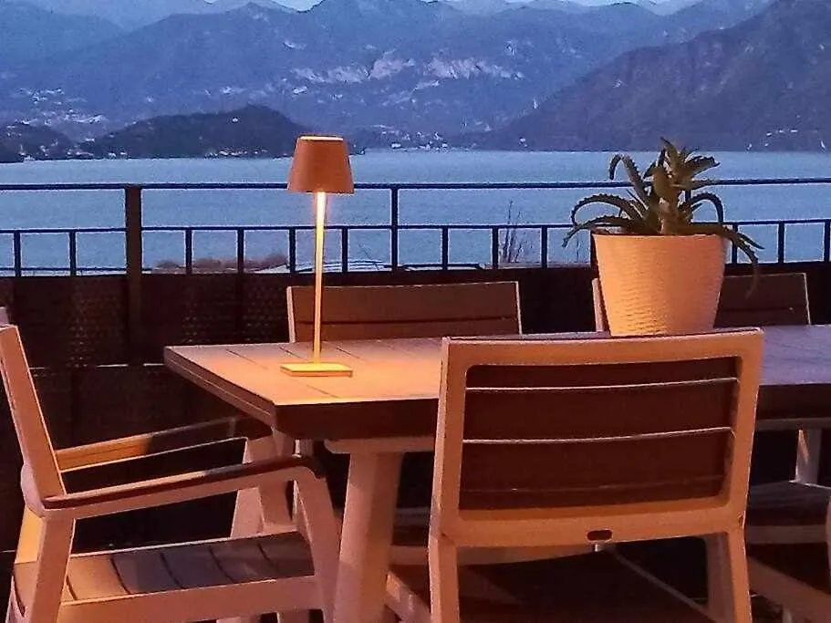 Una Terrazza Sul Lago Argegno Apartamento