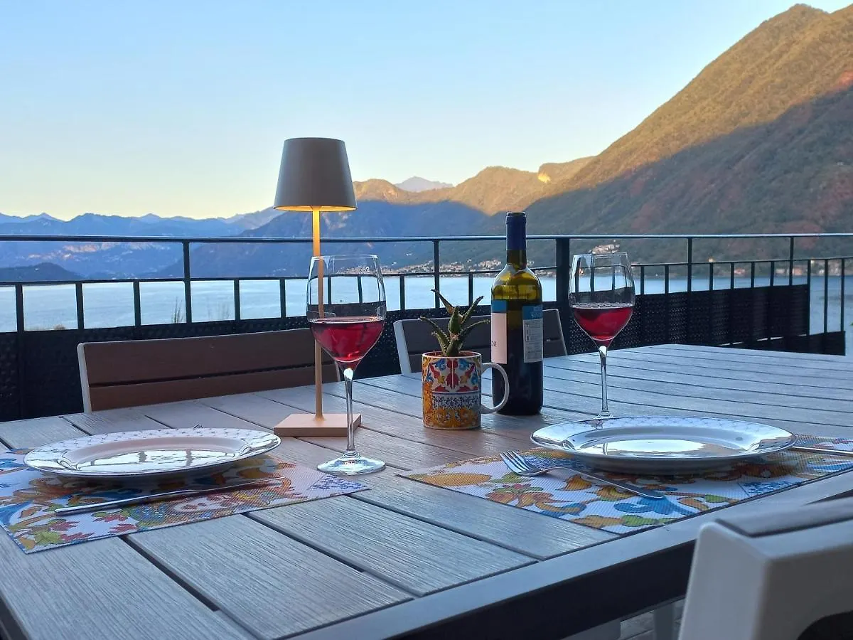 Una Terrazza Sul Lago Argegno